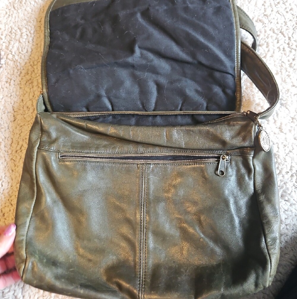 Stone Mountain Leather Messenger Bag - Dark Green - Picture 4 of 7